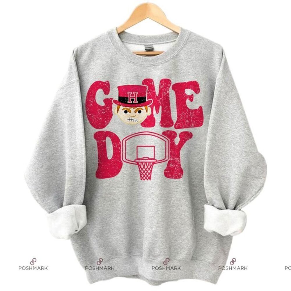 Harvard Crimson Basketball Ncaa College Retro Game Day Fan Sweatshirt